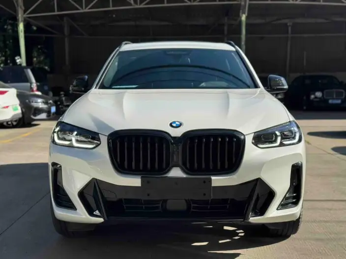 BMW X3 2022 Model xDrive30i Exclusive Model M Night Set – фото 2