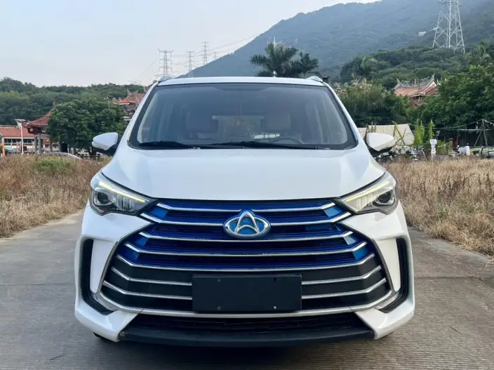Changan Auchan Changhang EV 2022 Model Standard Model 5 seat – фото 2