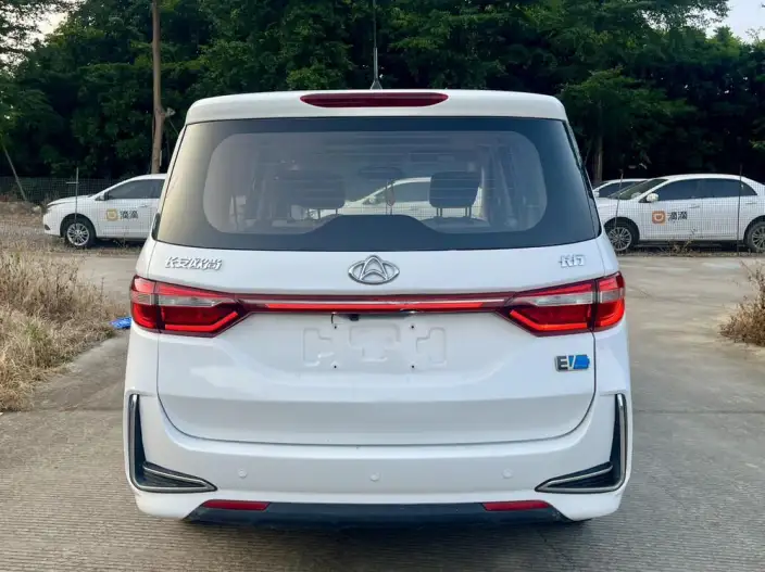 Changan Auchan Changhang EV 2022 Model Standard Model 5 seat – фото 5
