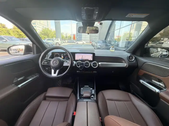 Mercedes-Benz GLB 2022 Model GLB 220 Dynamic Model – фото 4