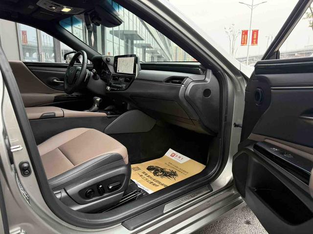 Lexus ES 2022 200 Excellence – фото 15