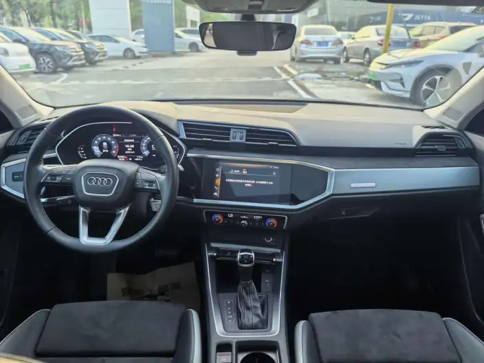 AUDI Q3 2020 Model 35 TFSI Fashion Dynamic Model – фото 10