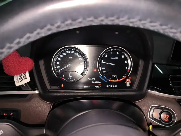 BMW X1 2022 Model sDrive25Li Leading Model – фото 6