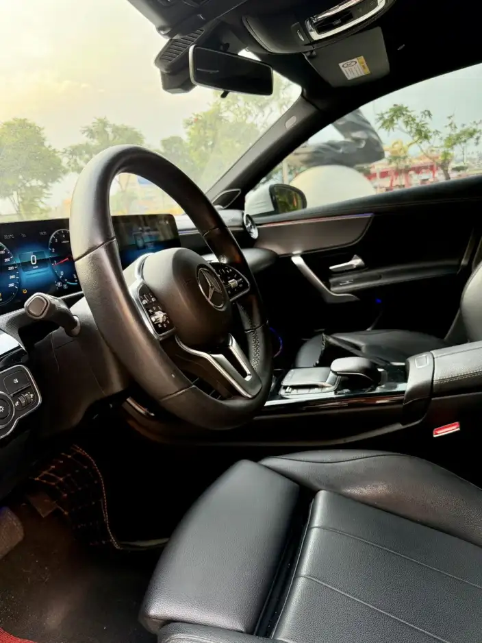 Mercedes-Benz A-class 2020 Model Facelift A 180 L Sports sedan – фото 10