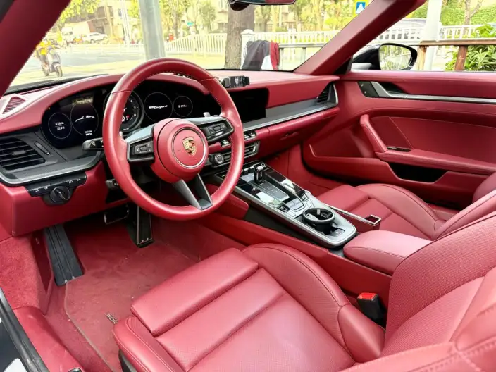 PORSCHE 911 2023 Model Targa 4 3.0T – фото 6