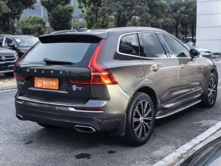 Volvo XC60 2021 Model T5 4WD Smart Range Deluxe Edition – фото 7