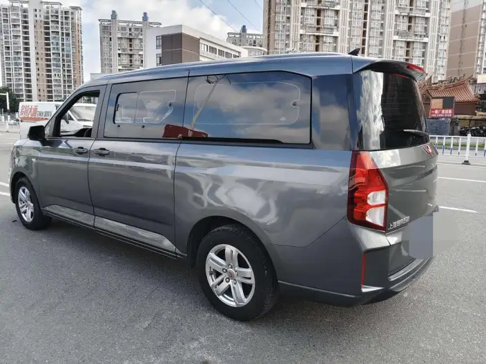 Wuling Zhcheng 2021 Model 1.5T Manual Luxury Model – фото 4