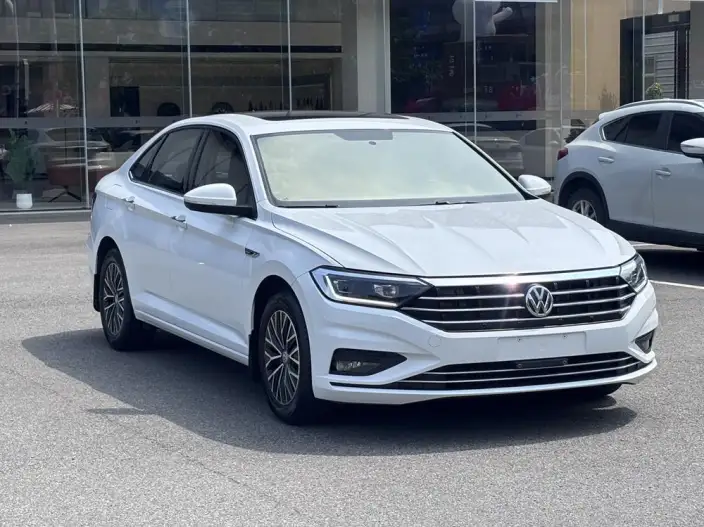 Volkswagen Sagitar 2021 Model 200TSI DSG Comfort Zhilian Edition – фото 3