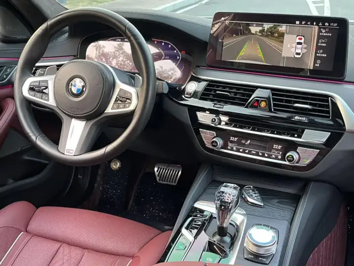 BMW 5 Series 2022 Model 530Li Exclusive Model M Sports Set – фото 8