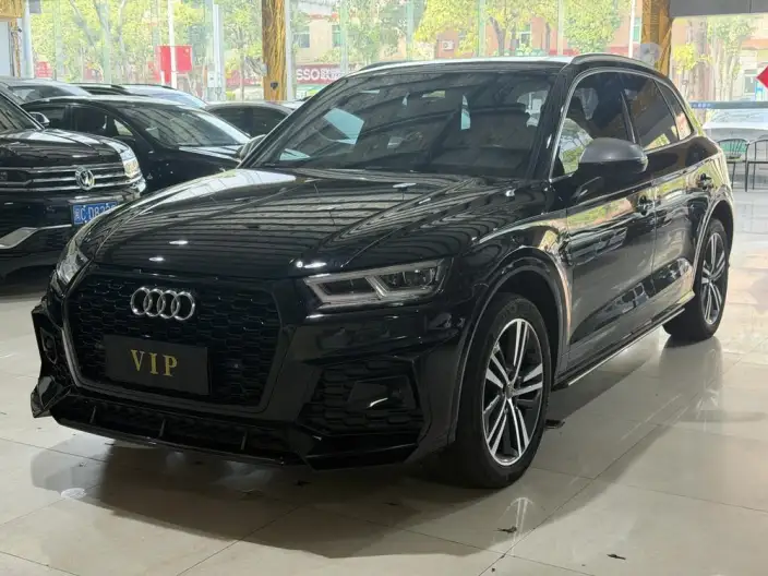 Audi Q5L 2020 Model Facelift 40 TFSI Rong Xiang Fashion Model – фото 1
