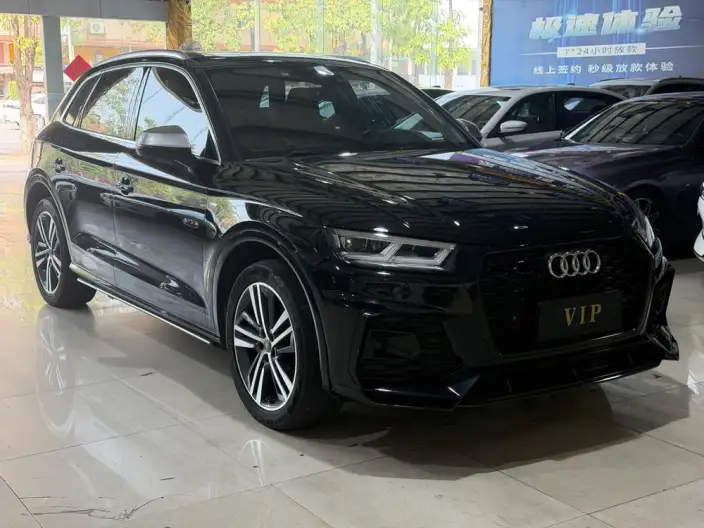 Audi Q5L 2020 Model Facelift 40 TFSI Rong Xiang Fashion Model – фото 3