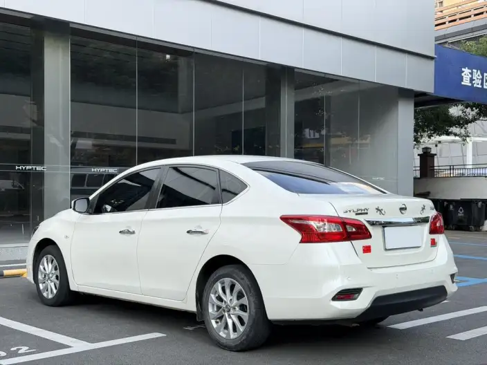 Nissan Sylphy 2021 Model Classic 1.6 XL CVT Deluxe Edition – фото 5
