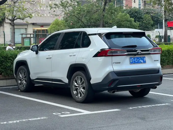 Toyota Wildlander 2023 Model 2.0L 2WD Urban Edition – фото 4