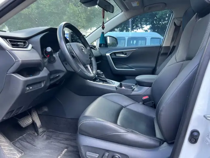 Toyota Wildlander 2023 Model 2.0L 2WD Urban Edition – фото 8