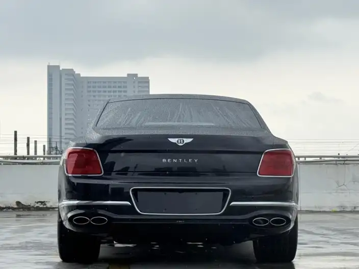 Continental Flying Spur 2022 Model 4.0T V8 Standard Edition – фото 5