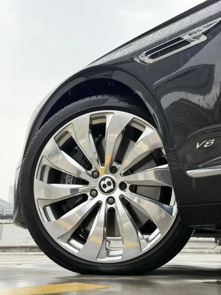 Continental Flying Spur 2022 Model 4.0T V8 Standard Edition – фото 7