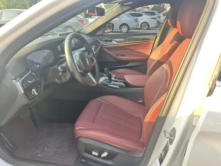 BMW 5 Series 2021 Model Facelift 525Li M Sports Set – фото 8