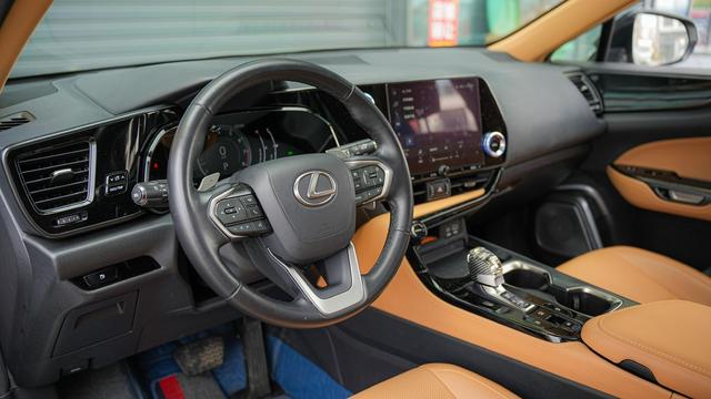 Lexus NX 2022 260 Front-Drive Genesis Edition – фото 9