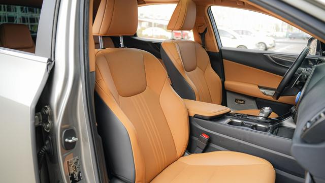 Lexus NX 2022 260 Front-Drive Genesis Edition – фото 12