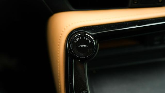 Lexus NX 2022 260 Front-Drive Genesis Edition – фото 21