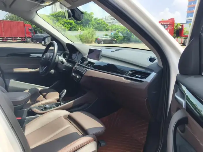 BMW X1 2020 Model sDrive20Li Fashion Model – фото 9