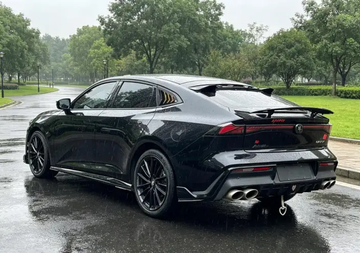 Changan UNI-V 2023 Model 1.5T Sports Edition – фото 4