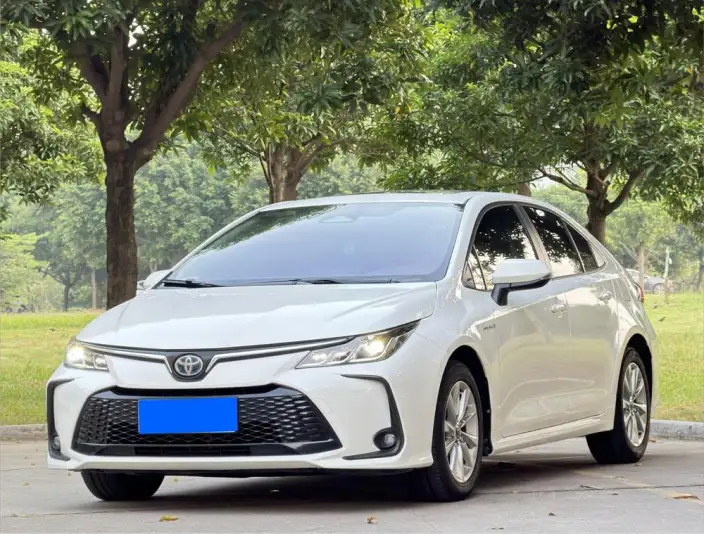 Toyota Corolla 2024 Model Intelligent Hybrid 1.8L E-CVT Elite Edition – фото 1