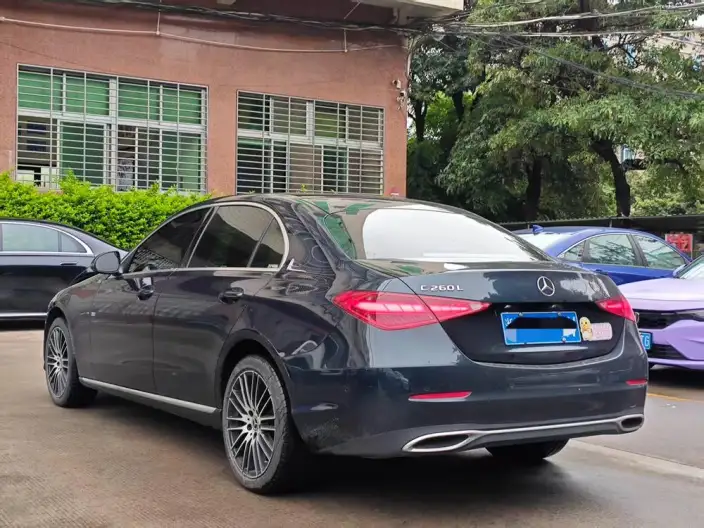 Mercedes-Benz C-Class 2024 Model C 260 L – фото 3