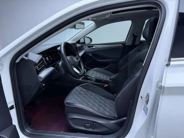 Volkswagen Sagitar 2023 Model 300TSI DSG Beyond Edition – фото 7