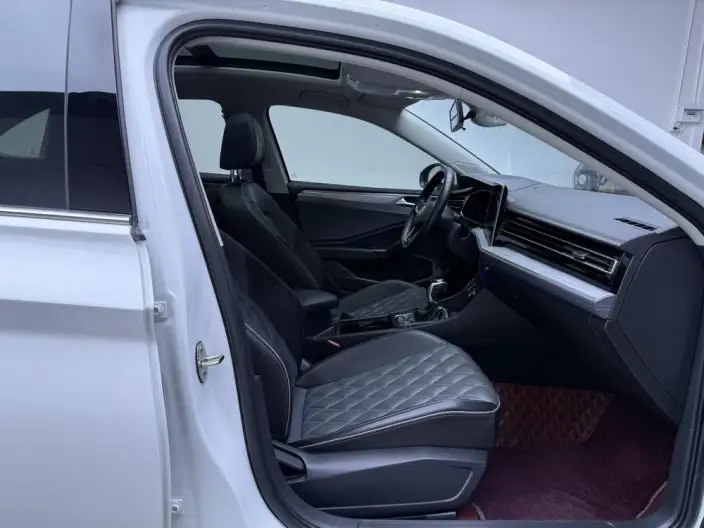 Volkswagen Sagitar 2023 Model 300TSI DSG Beyond Edition – фото 9