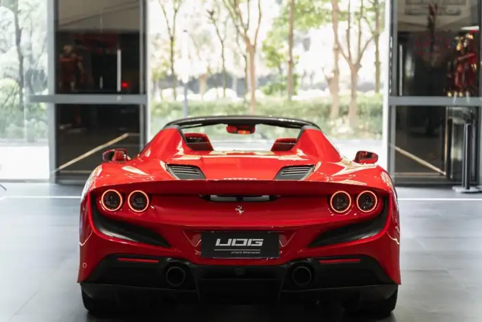 Ferrari F8 2020 Model Spider 3.9T V8 – фото 5