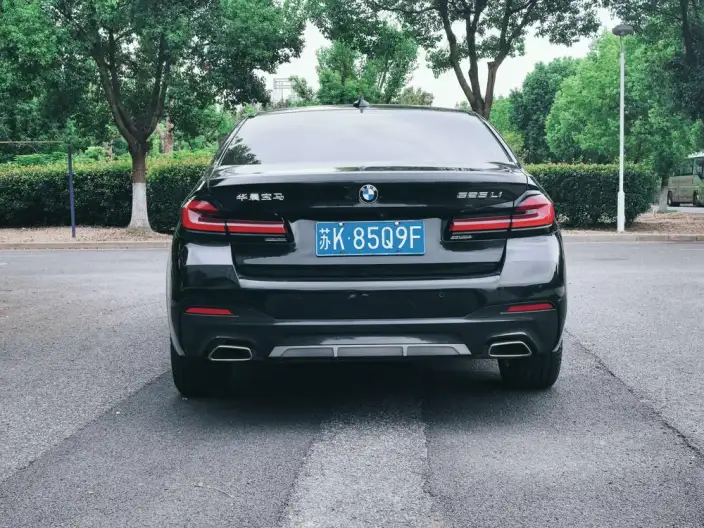 BMW 5 Series 2022 Model Facelift II 525Li M Sports Set – фото 5