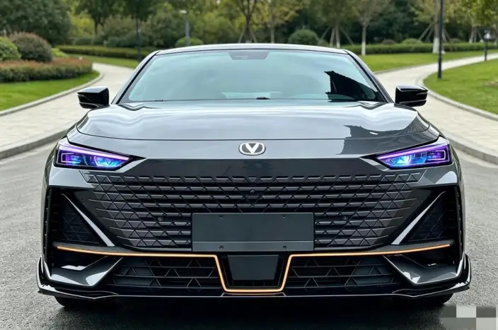 Changan UNI-V 2022 Model 1.5T Sports Edition – фото 2