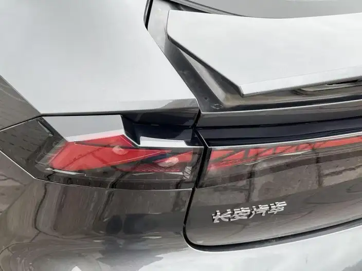 Changan UNI-V 2022 Model 1.5T Sports Edition – фото 6