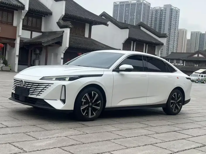 Changan Eado 2024 Model 1.5T DCT Changxiang Edition – фото 1