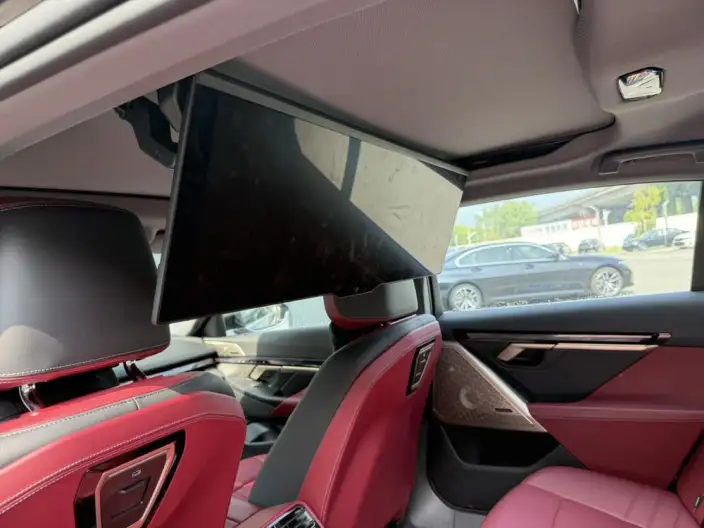 BMW 5 Series 2025 Model Facelift 530Li Exclusive Model M Sports Set – фото 9