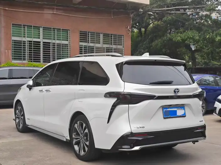 Granvia 2023 Model Intelligent Hybrid 2.5L Noble PLUS – фото 3