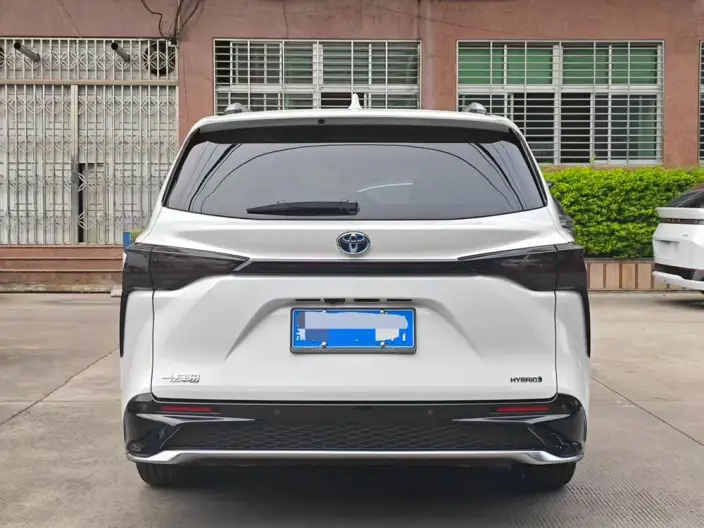 Granvia 2023 Model Intelligent Hybrid 2.5L Noble PLUS – фото 4