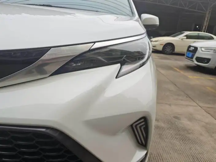 Granvia 2023 Model Intelligent Hybrid 2.5L Noble PLUS – фото 7
