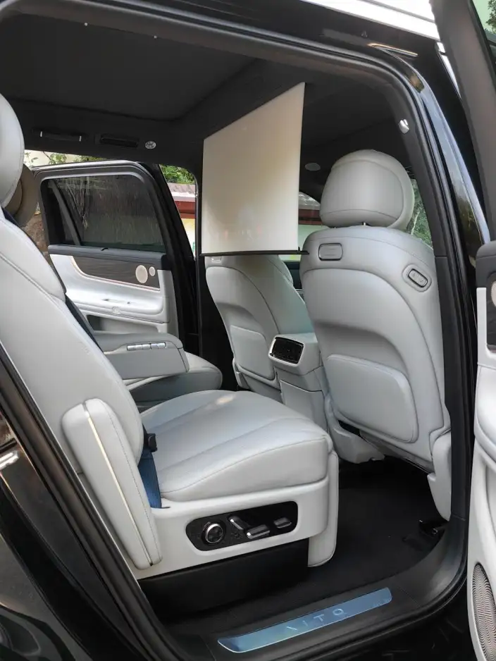 Aito M9 2024 Model Extended Range Ultra VI seat Edition – фото 10
