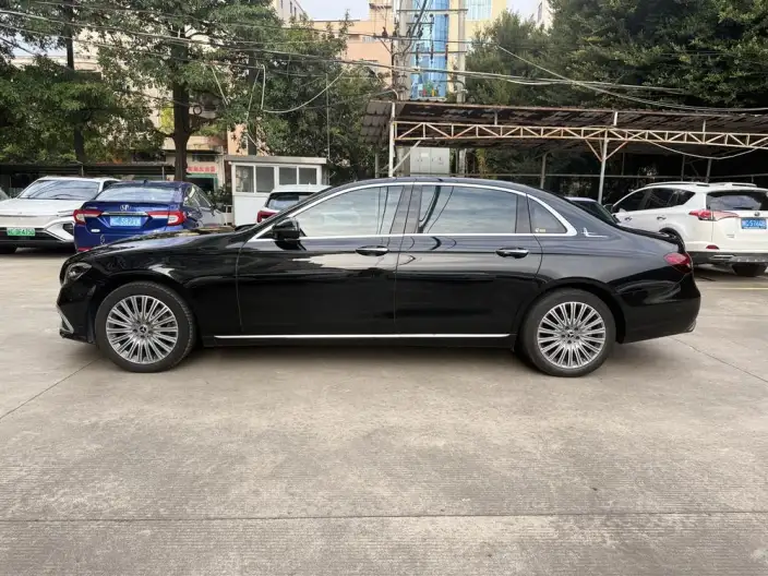 Mercedes-Benz E-Class 2022 Model Facelift II E 300 L Luxury Model sedan – фото 3
