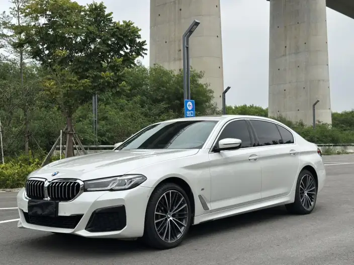 BMW 5 Series 2023 Model 530Li Leading Model M Sports Set – фото 1