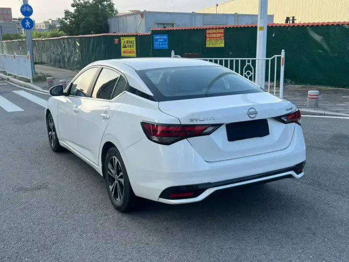Nissan Sylphy 2023 Model 1.6L CVT Yuexiang Edition – фото 4
