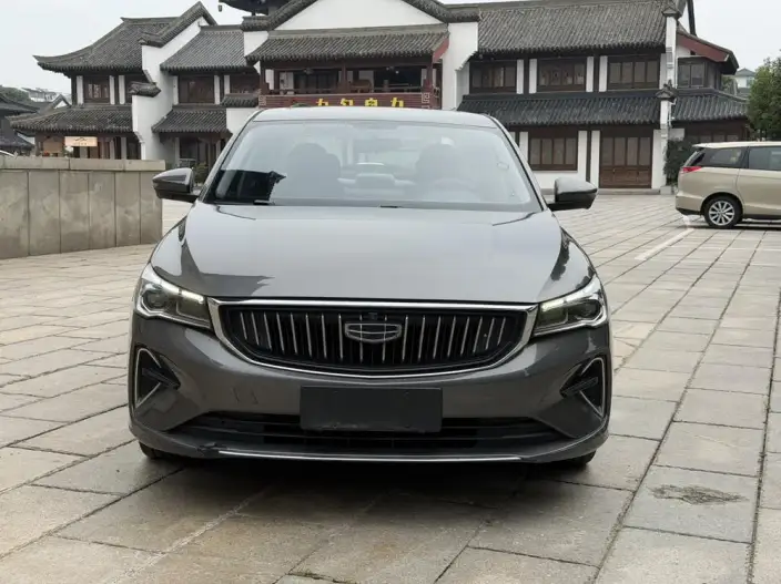 Geely Emgrand 2022 Model No. 4 Gen 1.5L CVT Luxury Model – фото 2