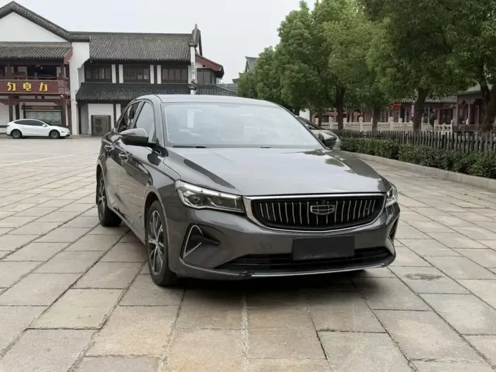 Geely Emgrand 2022 Model No. 4 Gen 1.5L CVT Luxury Model – фото 3