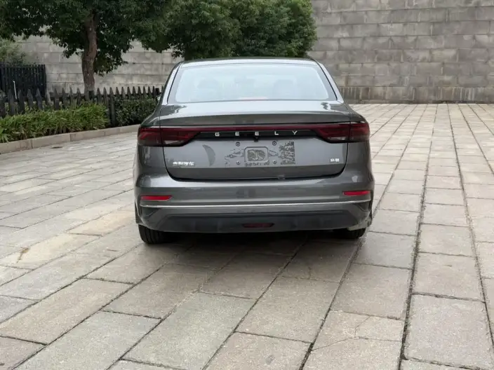 Geely Emgrand 2022 Model No. 4 Gen 1.5L CVT Luxury Model – фото 6