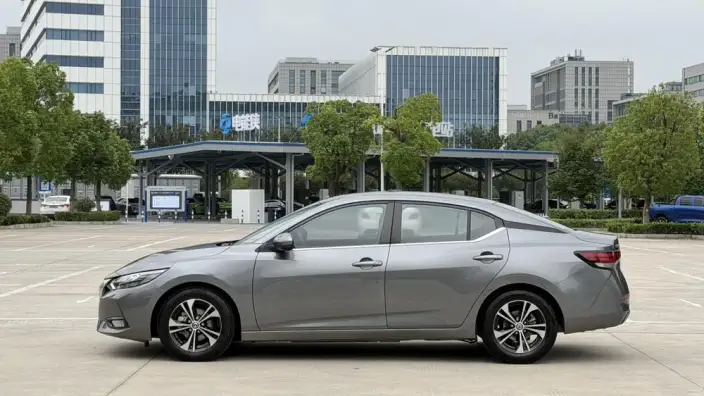 Nissan Sylphy 2021 Model 1.6L XL CVT Yuexiang Edition – фото 4