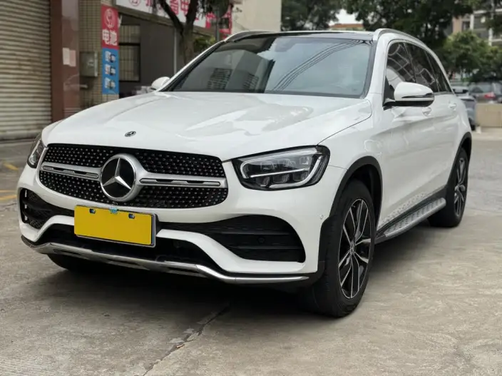Mercedes-Benz GLC 2022 Model Facelift GLC 260 L 4MATIC Luxury Model – фото 1
