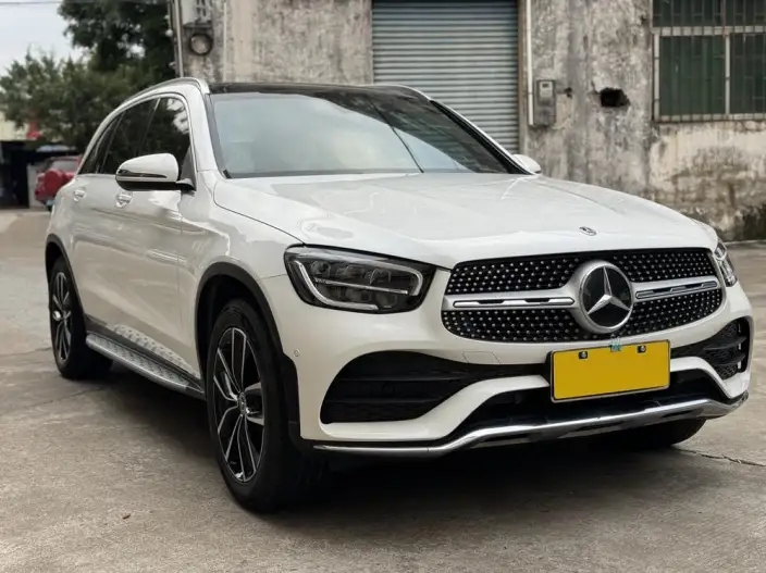 Mercedes-Benz GLC 2022 Model Facelift GLC 260 L 4MATIC Luxury Model – фото 3