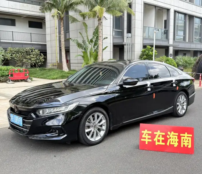 Honda Accord 2022 Model 260TURBO Deluxe Edition – фото 1